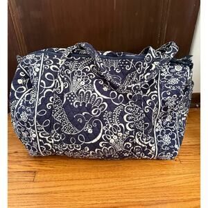 VERA BRADLEY | Twirly Birds Navy Blue Quilted Large Original Duffle Bag